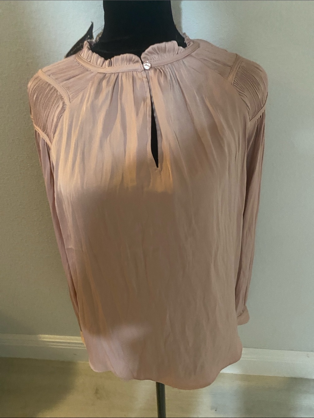 Rachel Zoe Blush Pink Long-Sleeve Keyhole Blouse